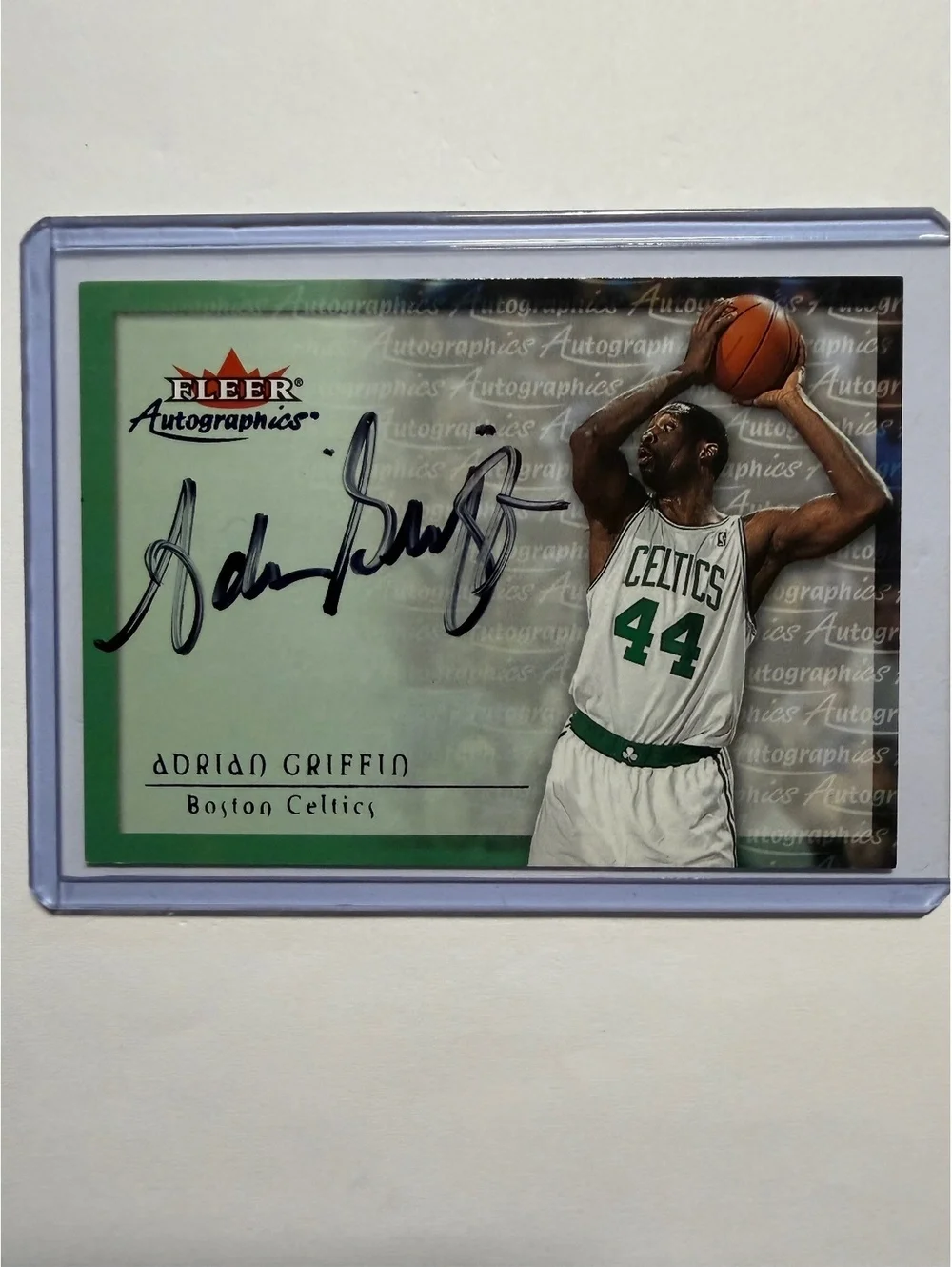 2000-01 Adrian Griffin Boston Celtics Auto Basketball Card with Certificate